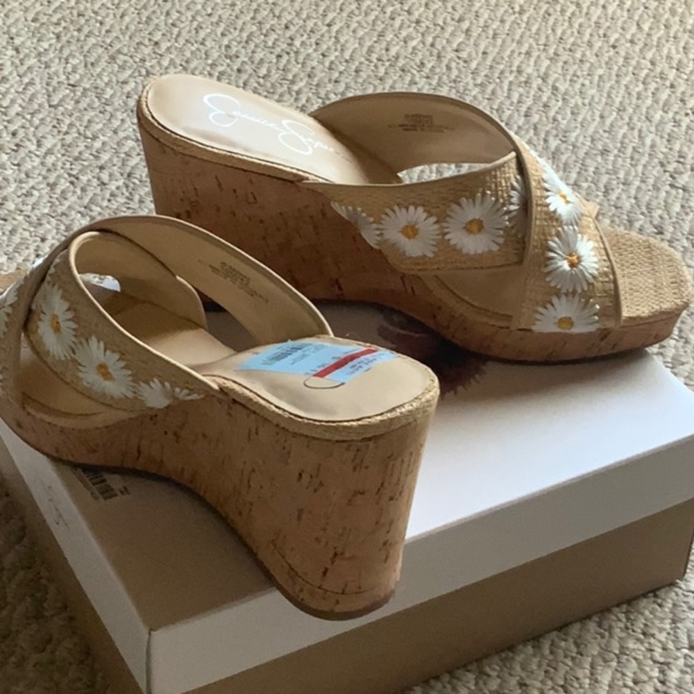 Jessica Simpson Wedge Sandal - SALE!!! - Picture 3 of 10